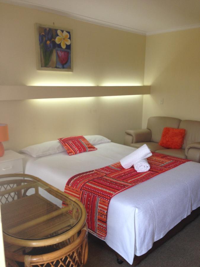 Abel Tasman Waterfront Motel Лейкс Ентранс Екстериор снимка